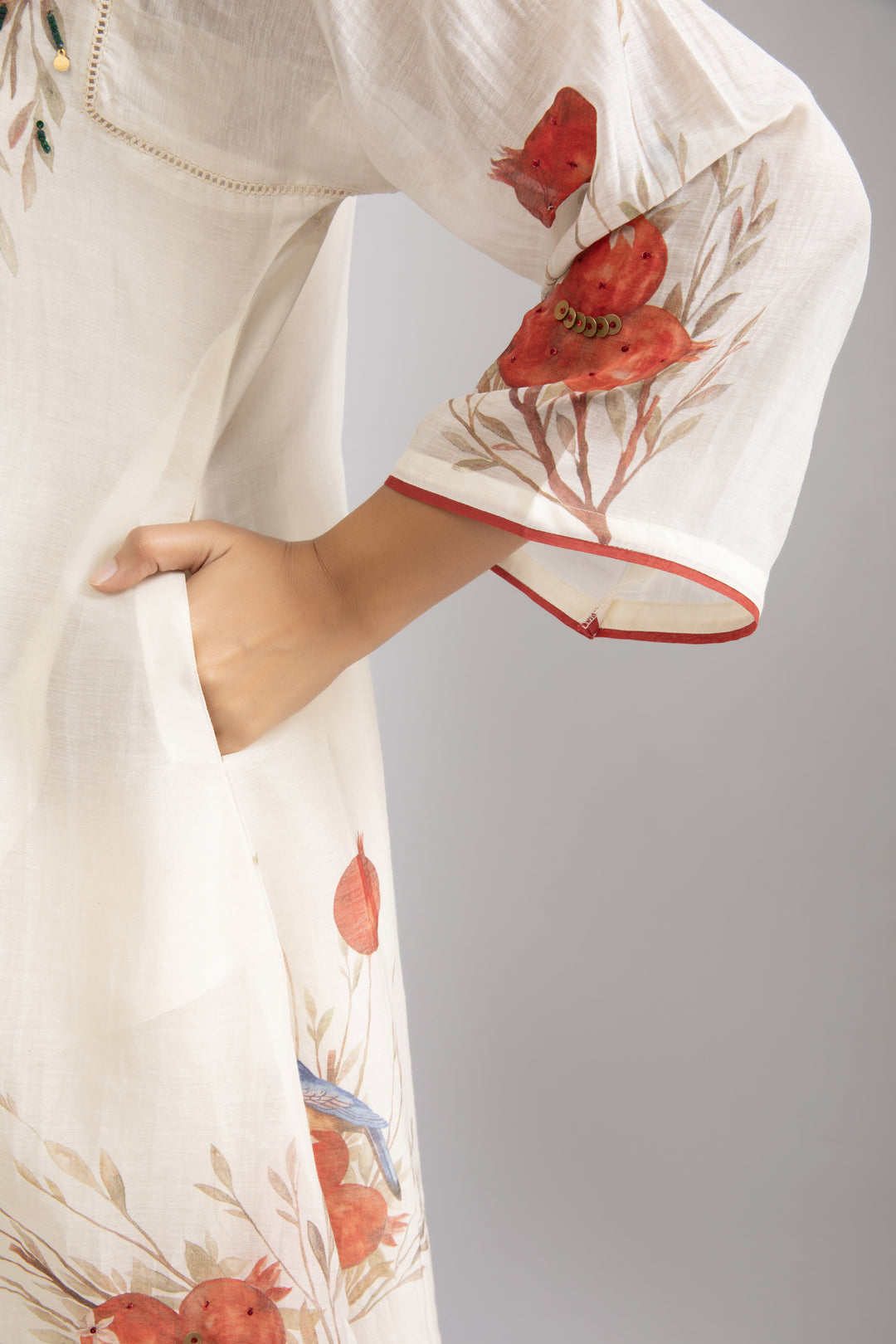 Ivory Anaar Embellished Silk chanderi Kurta Set