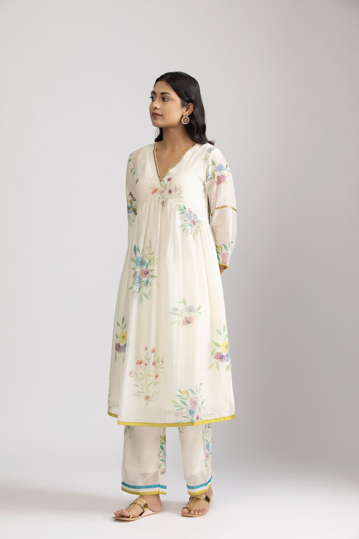 Kuvi Silk Chanderi Kurta Set