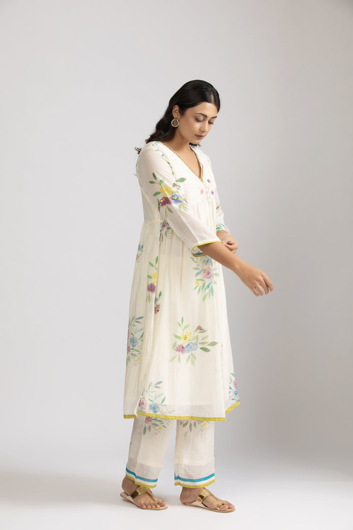 Kuvi Silk Chanderi Kurta Set