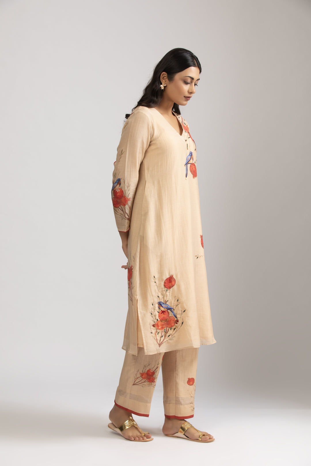 Tsubaki Anaar Embellished Kurta Set