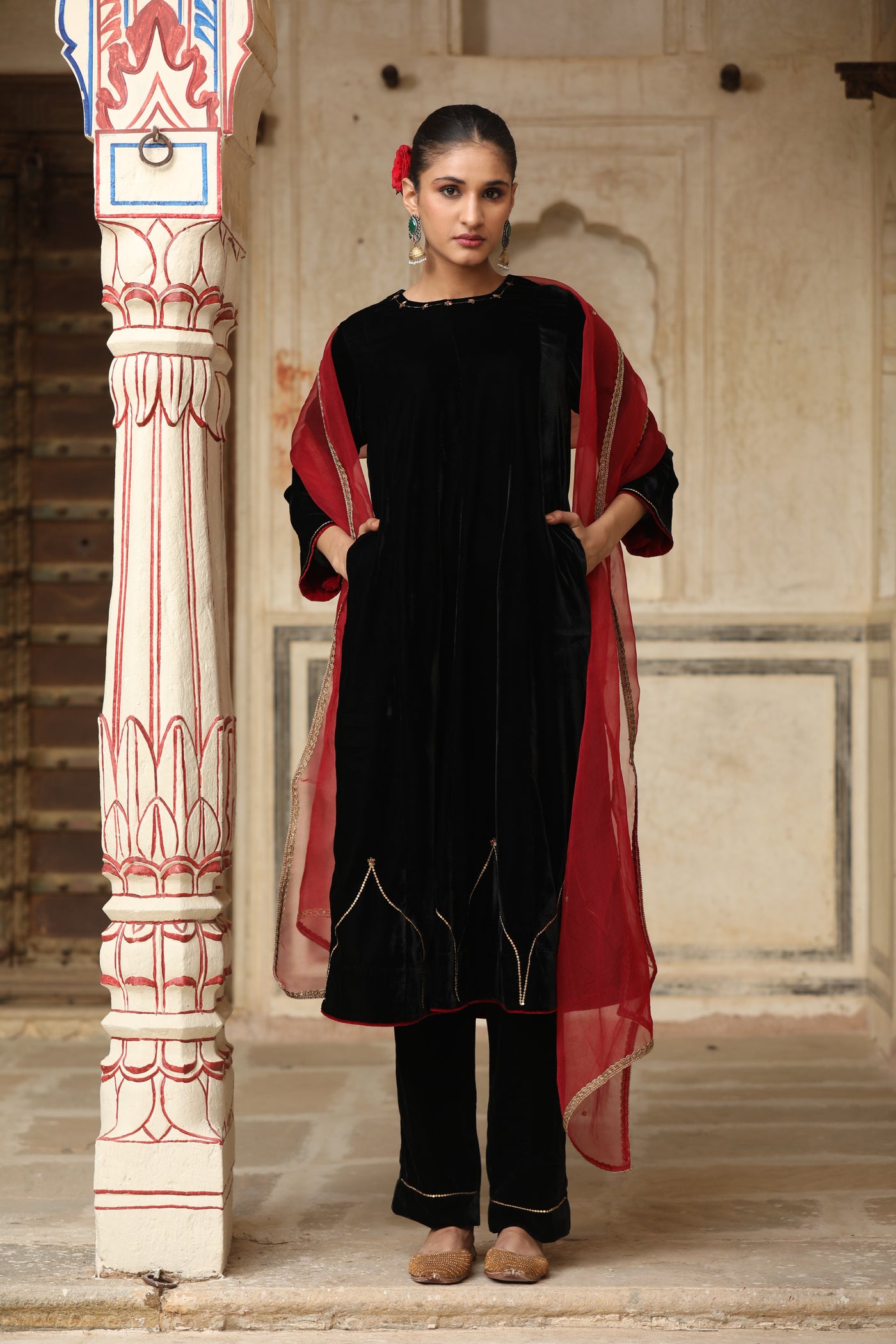 Black Velvet Anarkali Sitara Work Kurta Set (Set of 2)