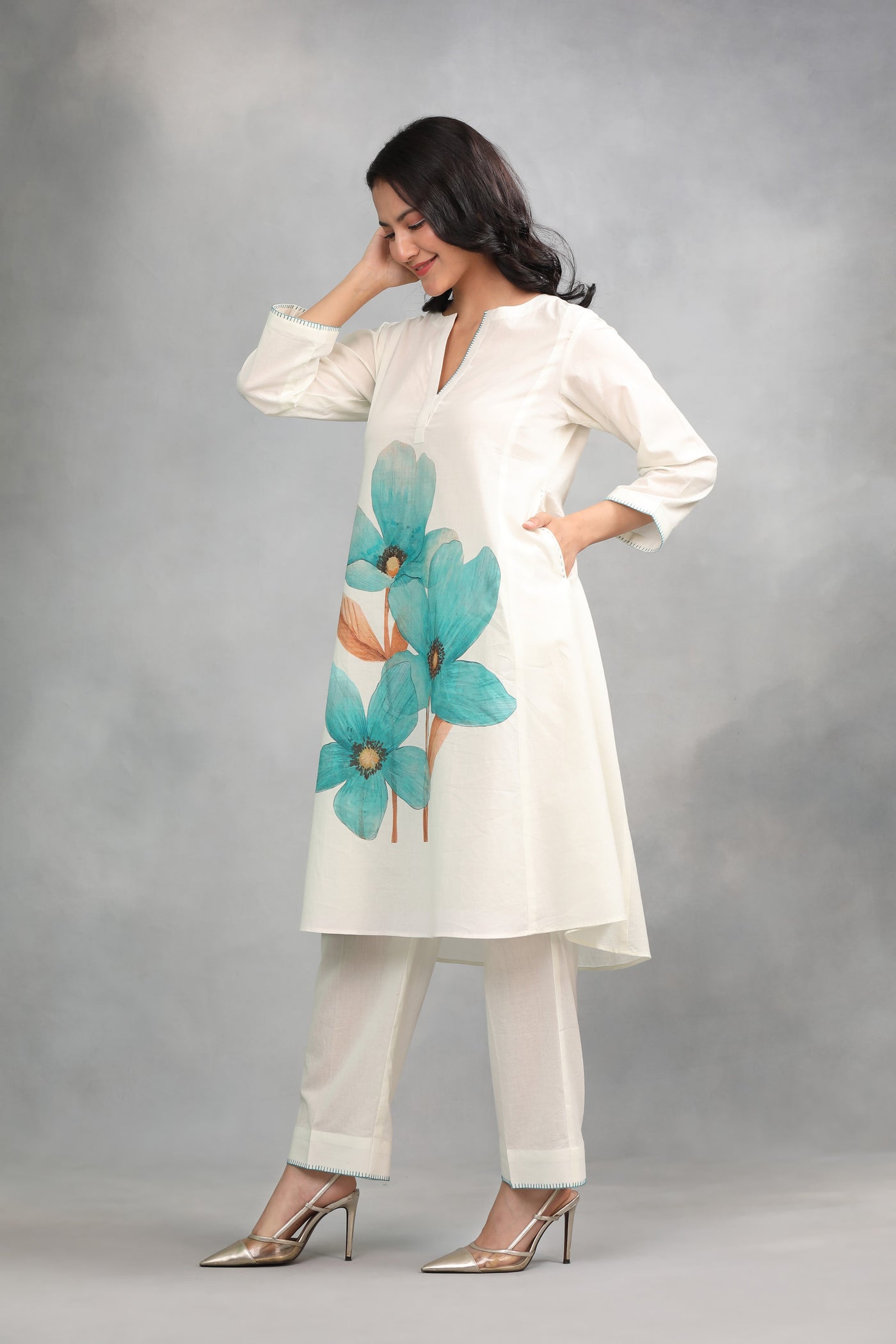 White Printed Cotton Kurta with Pants - Set of 2