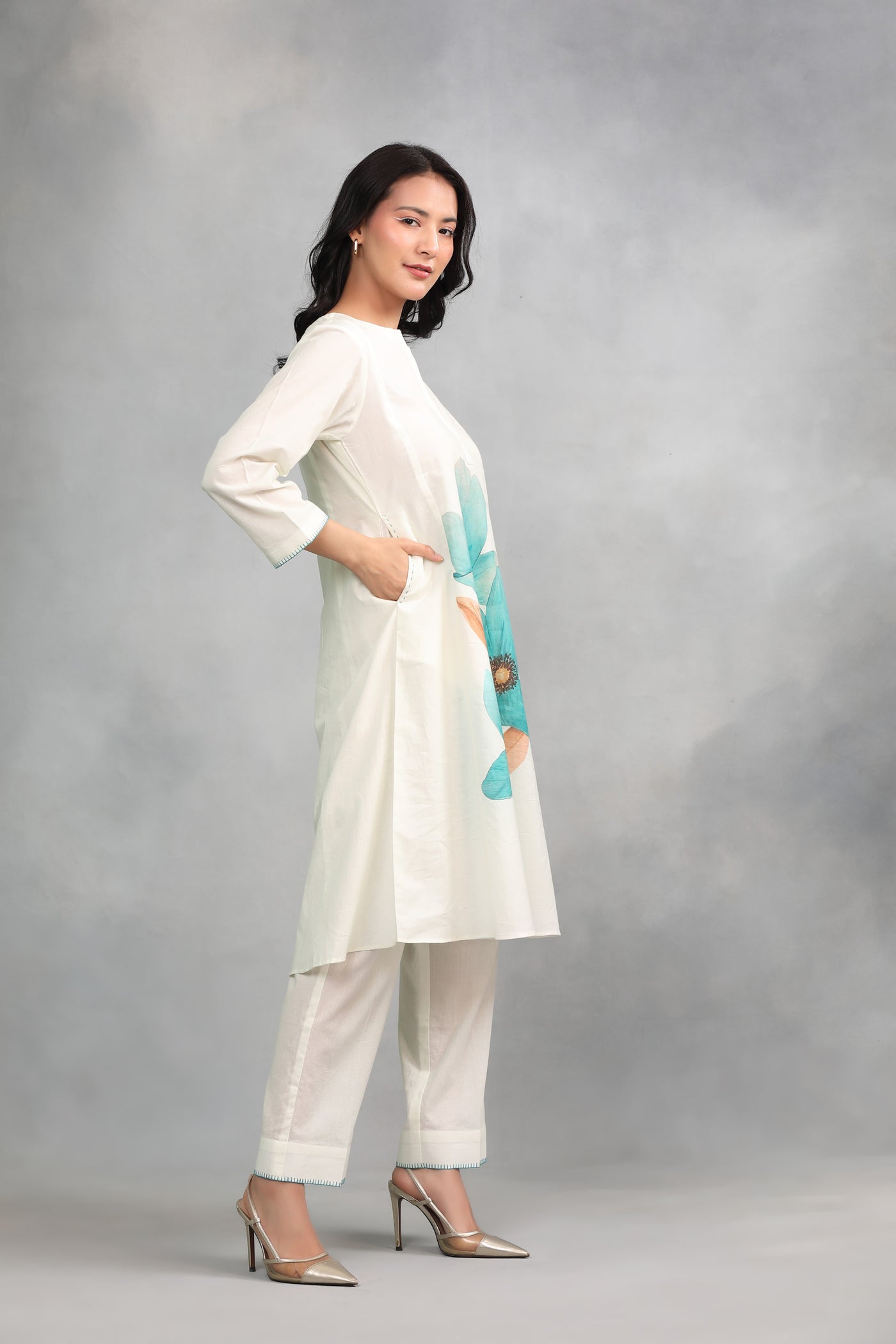 White Printed Cotton Kurta with Pants - Set of 2