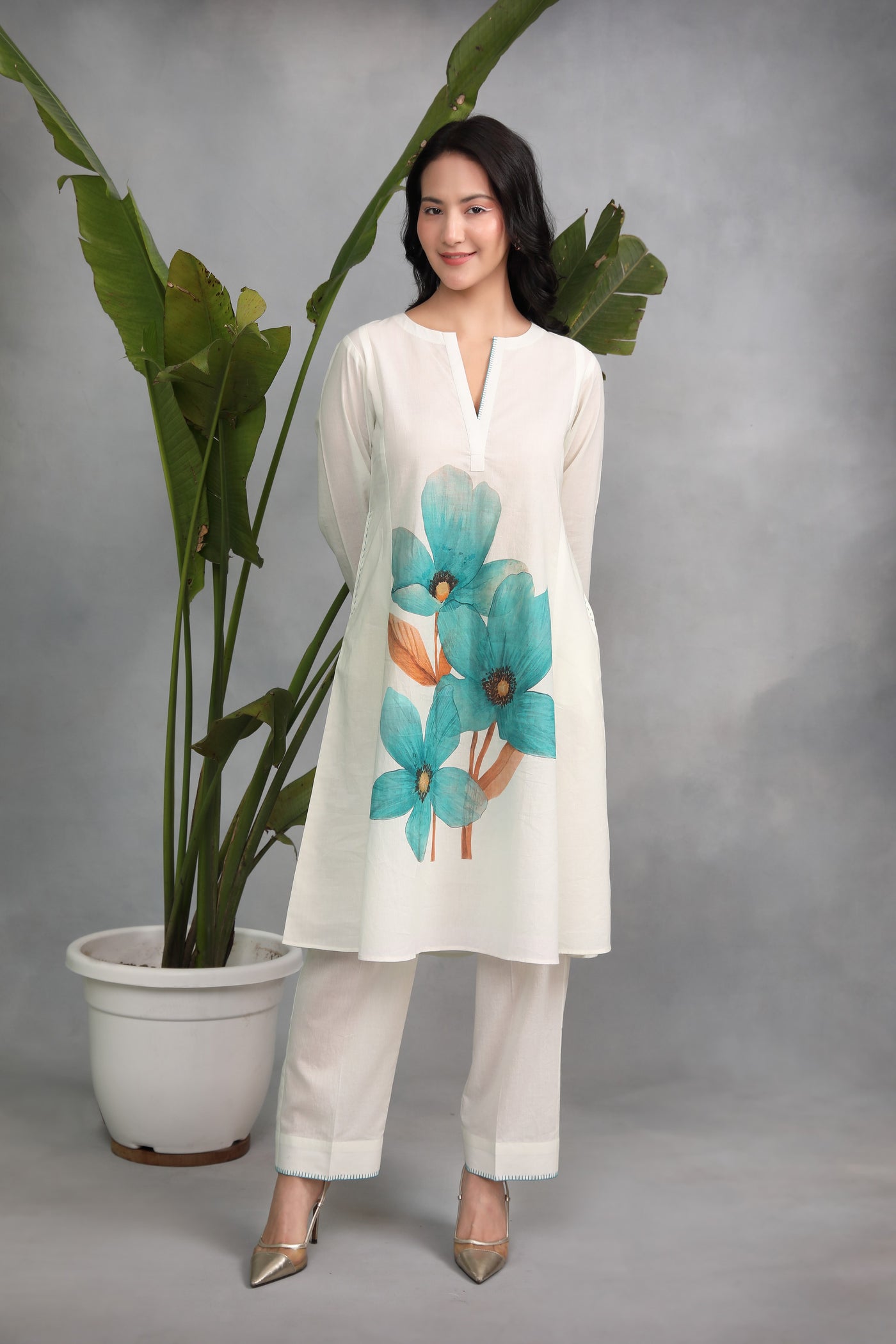 White Printed Cotton Kurta with Pants - Set of 2