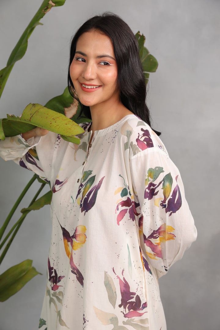 Off White Printed Cotton Kurta with Pants - Set of 2