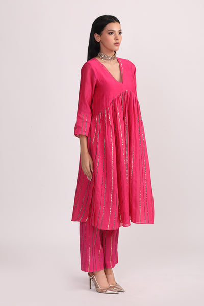 Pink Cotton Lurex Hand Embroidered Kurta Set- Set of 2