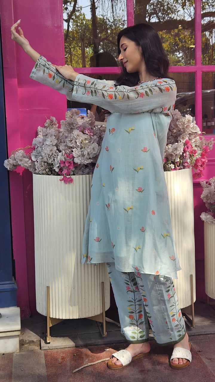 PEONY ICE BLUE V-NECK PRINTED COORD SET