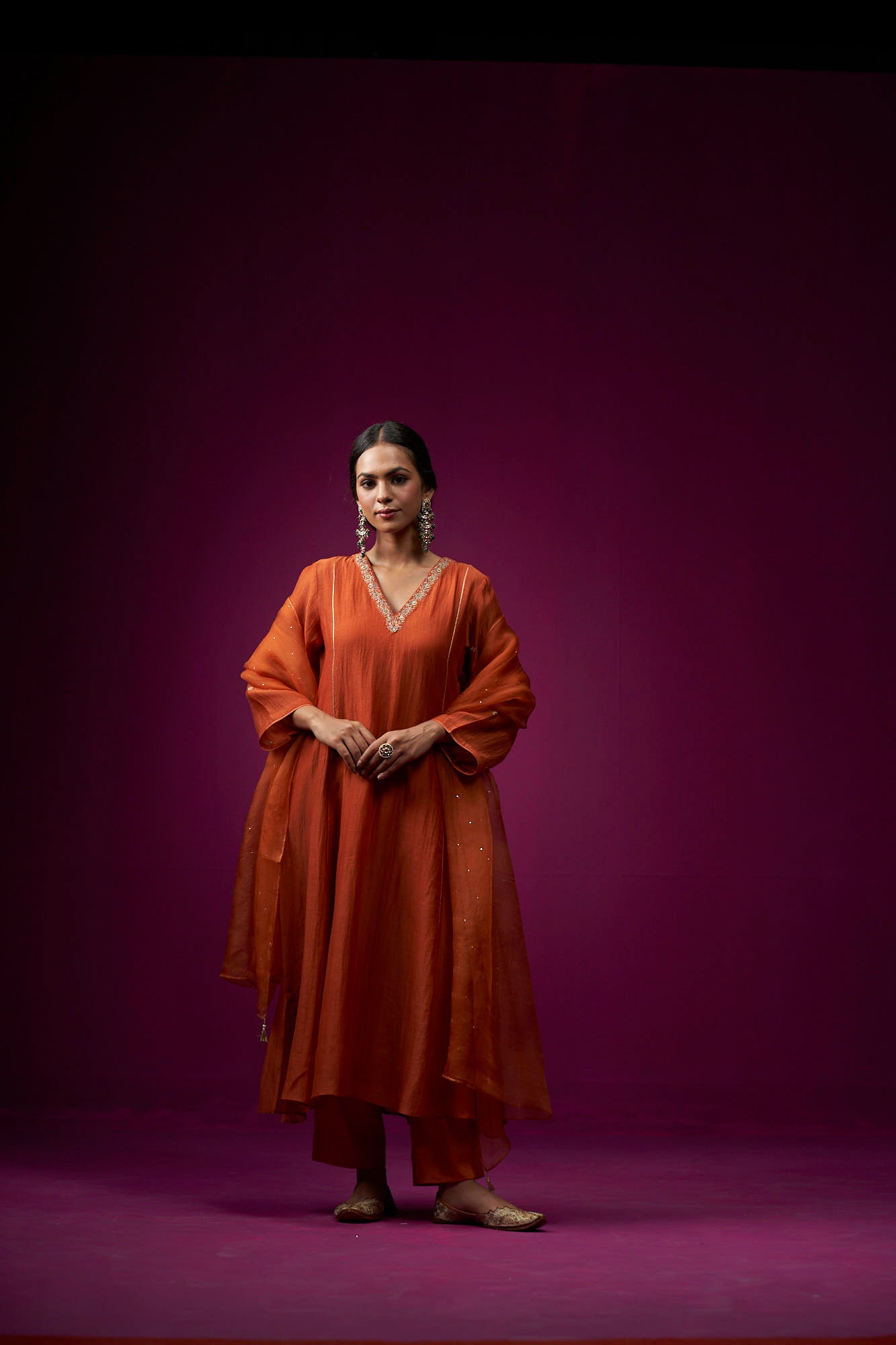 Mehroomi Mukaish Organza Kajri Odhani