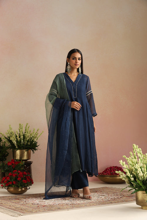 Qaya Ishq Kurta Set