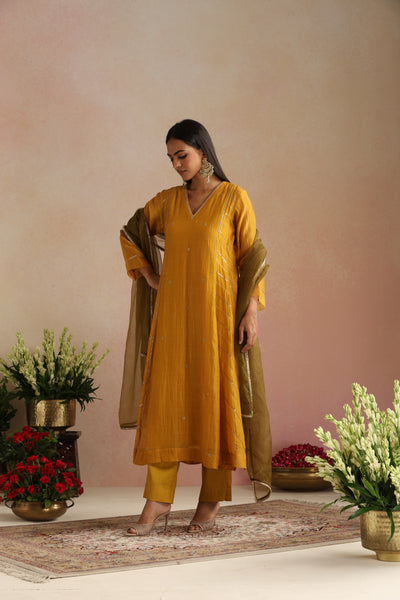 Basant Ishq Kurta Set - Set of 2