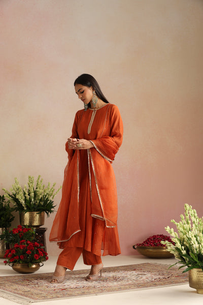Kesariya Ishq Kurta Set - Set of 3
