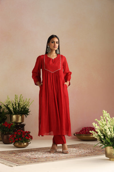 Surkh Ishq Kurta Set - Set of 3