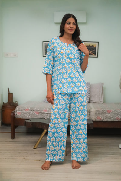 Sootisyahi 'Floral Blue' Handblock Printed Pure Cotton Night Suit