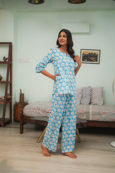 Sootisyahi 'Floral Blue' Handblock Printed Pure Cotton Night Suit