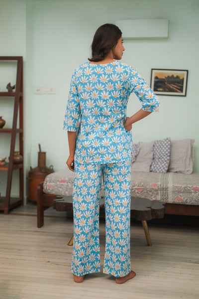 Sootisyahi 'Floral Blue' Handblock Printed Pure Cotton Night Suit