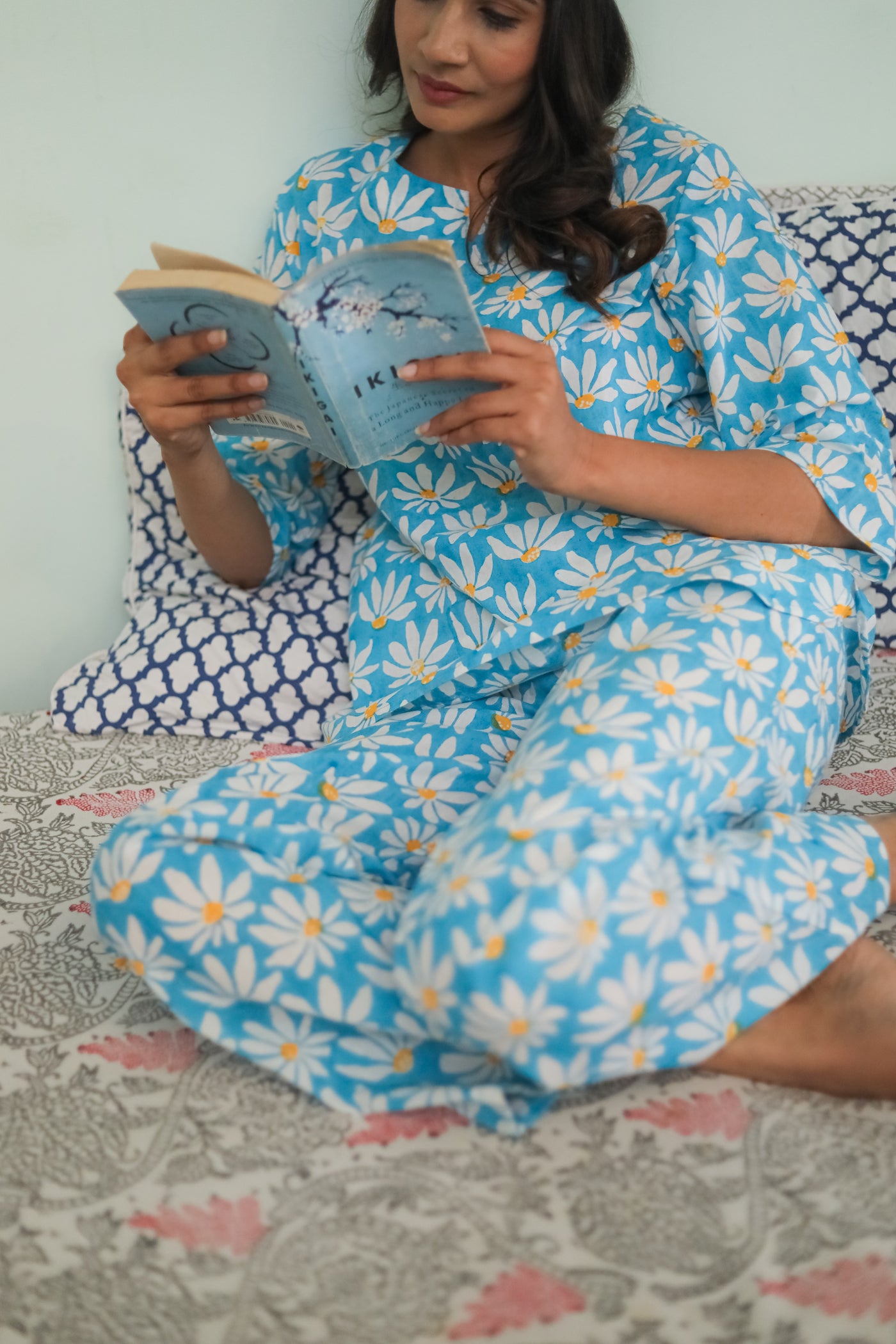 Sootisyahi 'Floral Blue' Handblock Printed Pure Cotton Night Suit