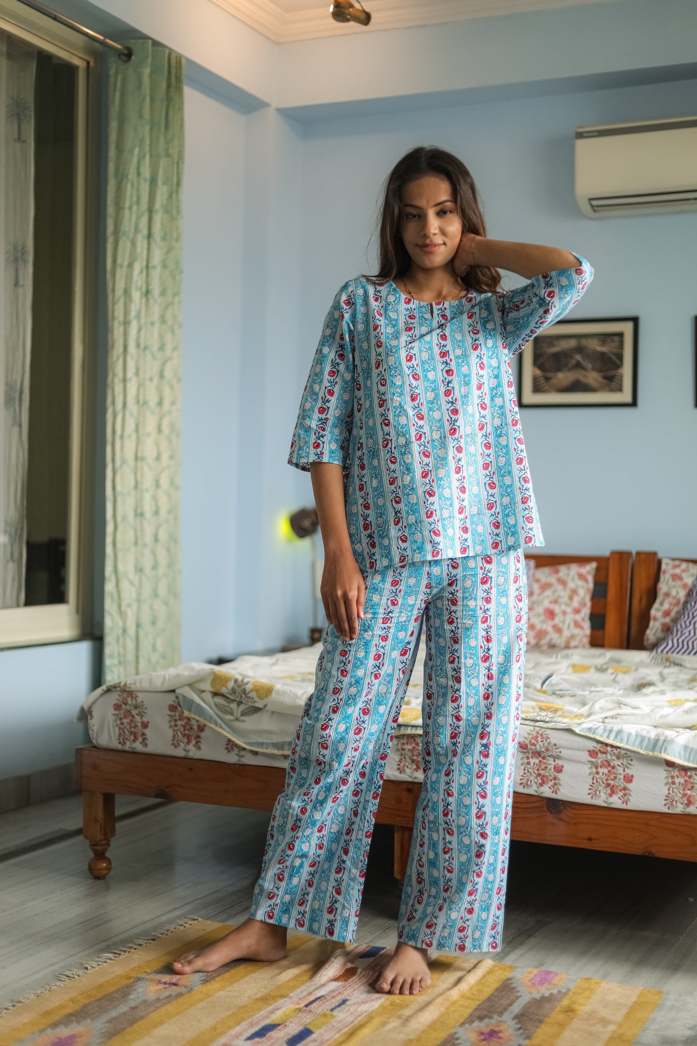 Sootisyahi 'Daisy Day' Handblock Printed Pure Cotton Night Suit