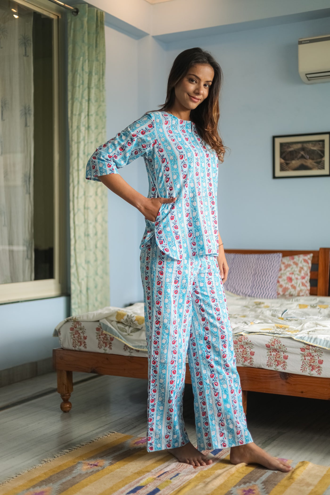 Sootisyahi 'Daisy Day' Handblock Printed Pure Cotton Night Suit
