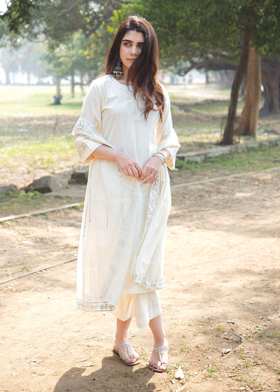 OFFWHITE COTTON MIRROR WORK DUPATTA KURTA SET