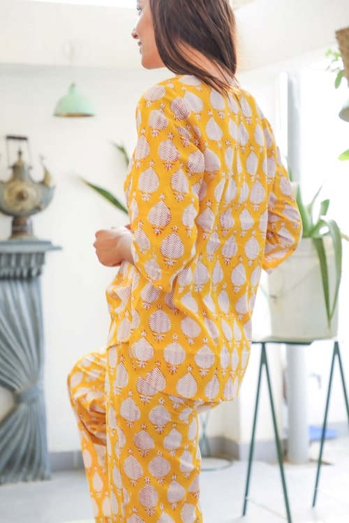 Sootisyahi 'Chrome Paramour' Block Printed Cotton Nightsuit