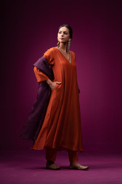 Mehroomih Hand Embroidered Zari Kajri Kurta Set- Set of 2- Set of 2