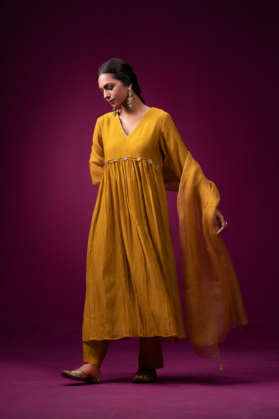 Kajri Form Haldia Gota Hand Embroidered Kajri Kurta Set - Set of 2 – Trendytokari