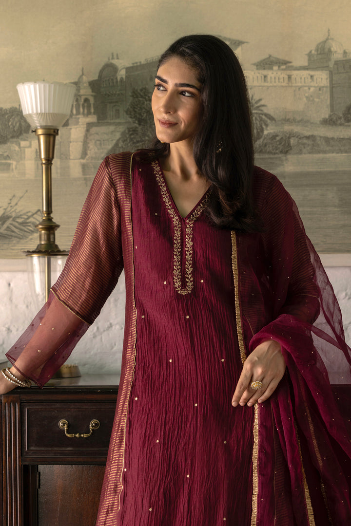 Shruti Leela Kurta Set