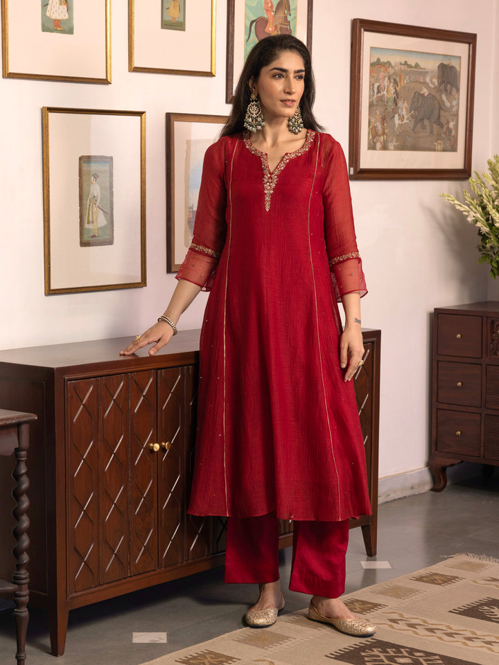 Bindiya Dastaan Kurta Set