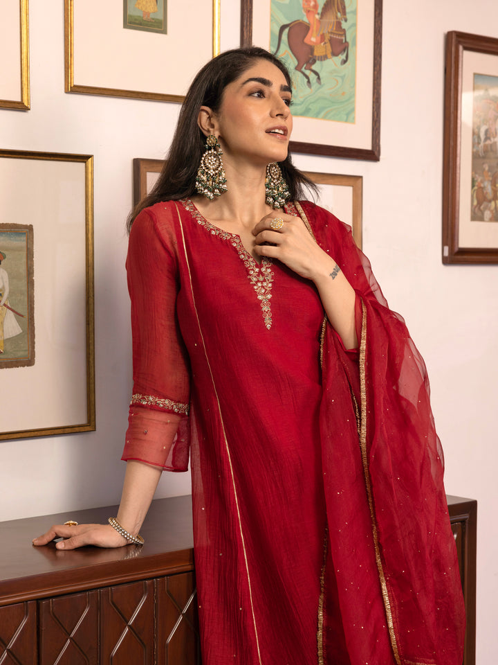 Bindiya Dastaan Kurta Set