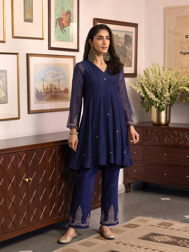 Ayesha Dastaan Kurta Set