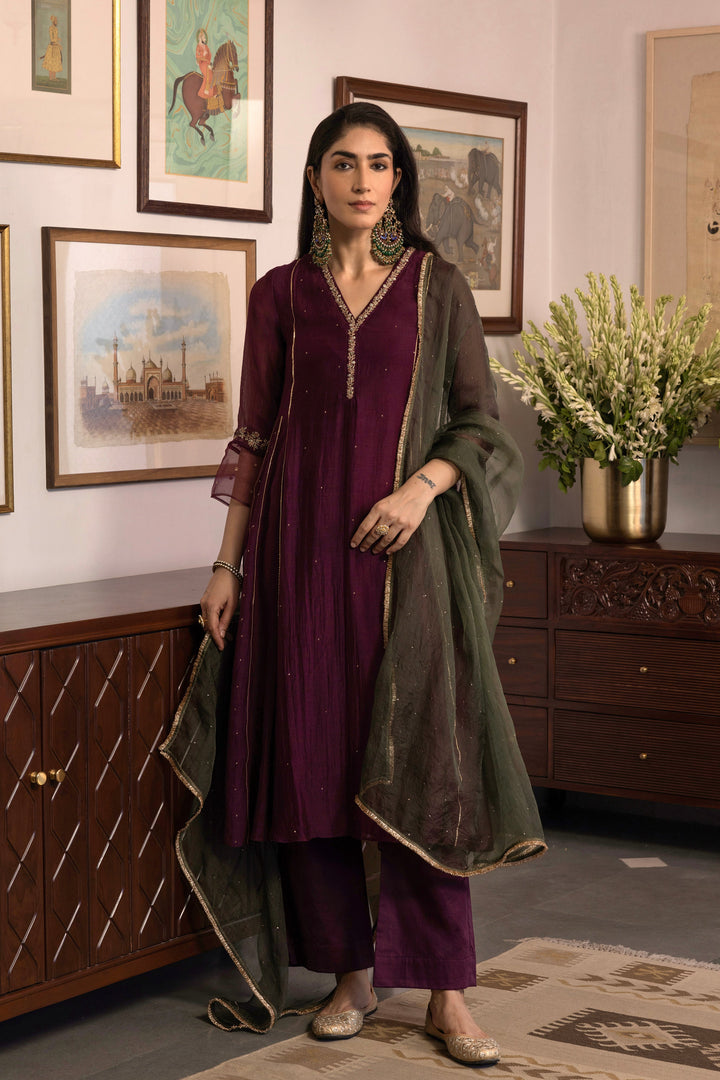 Farida Dastaan Kurta Set