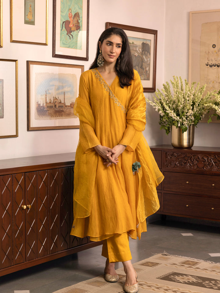 Rekha Dastaan Angrakha Kurta Set
