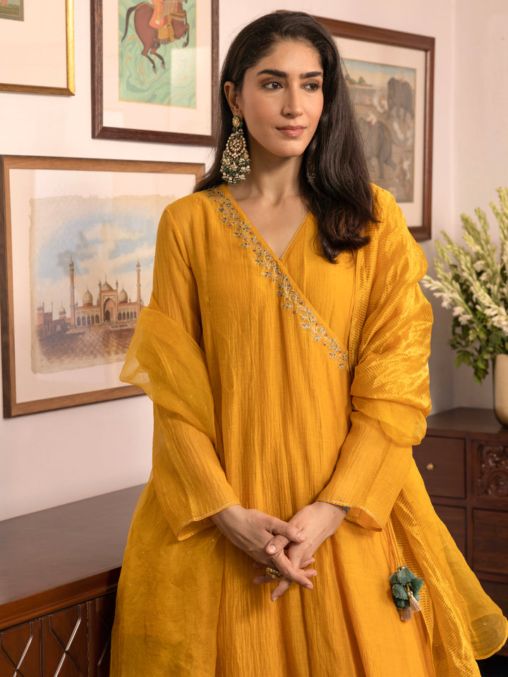 Rekha Dastaan Angrakha Kurta Set