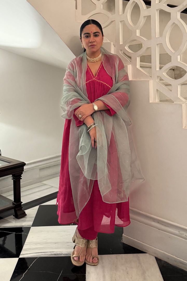 Priya Malik in Ruhaani Pink Kurta Set